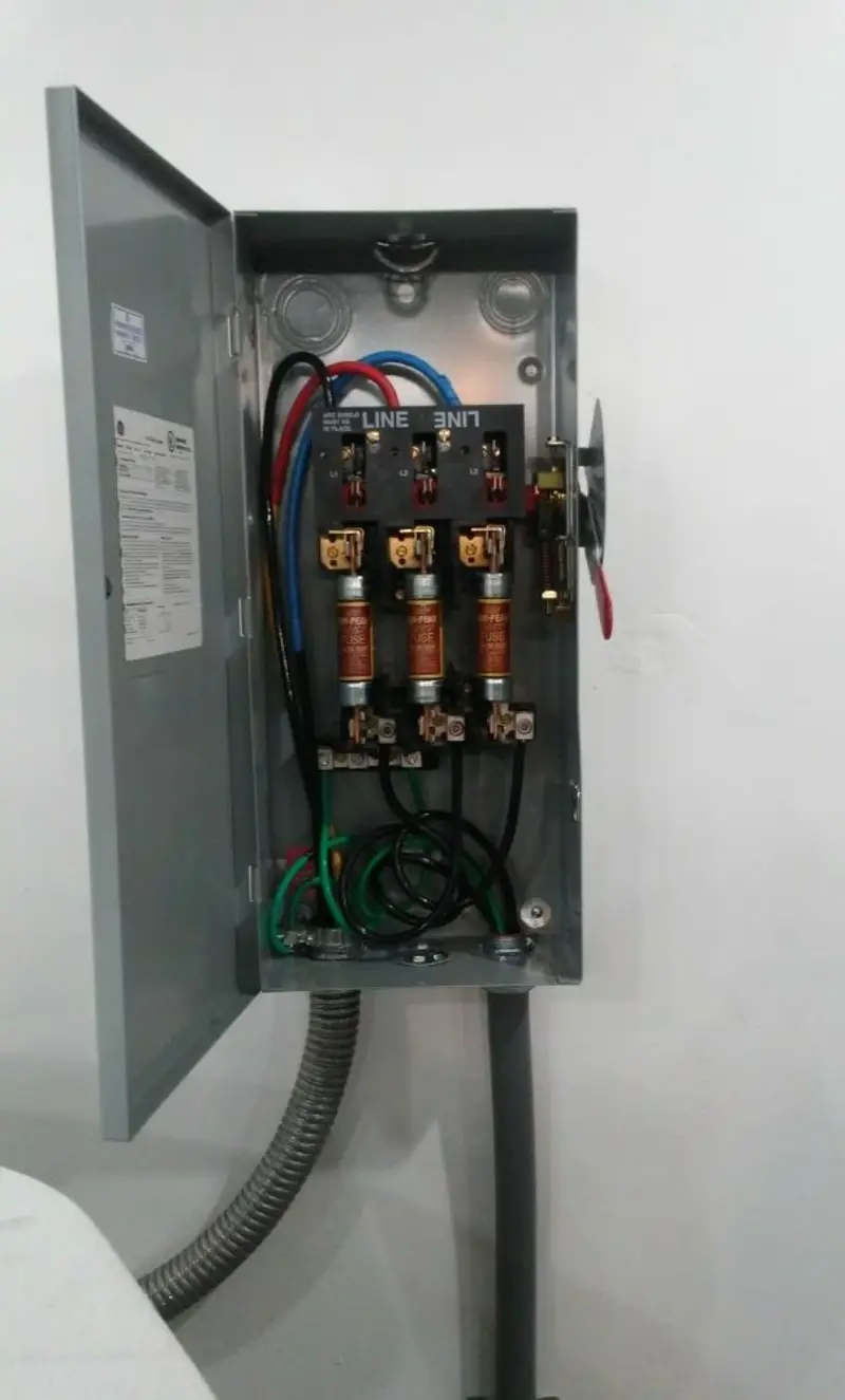 Three-phase disconnect switch installed for Smoke Detector Installation in Hanover Park